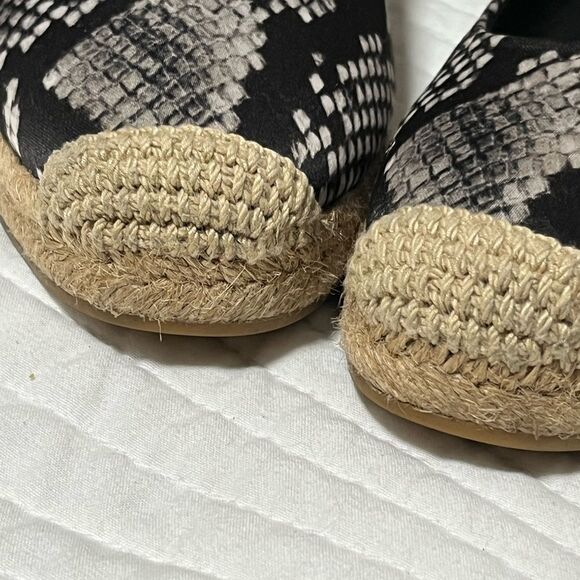 🎉HP🎉EUC Tory Burch Heather Ankle-Wrap Espadrille Wedge Sandal Size 6.5 M RoccIia - Picture 4 of 14